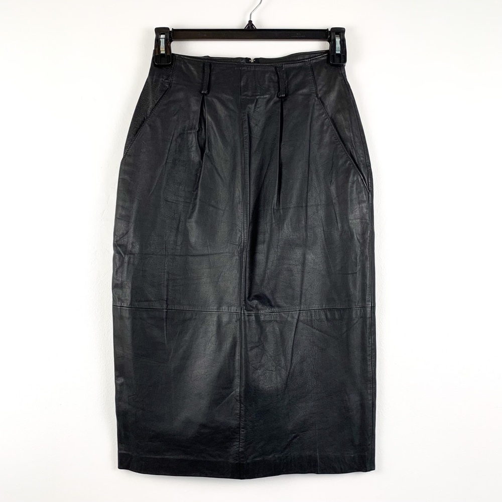 Vintage genuine leather Avanti black pencil skirt, size small
